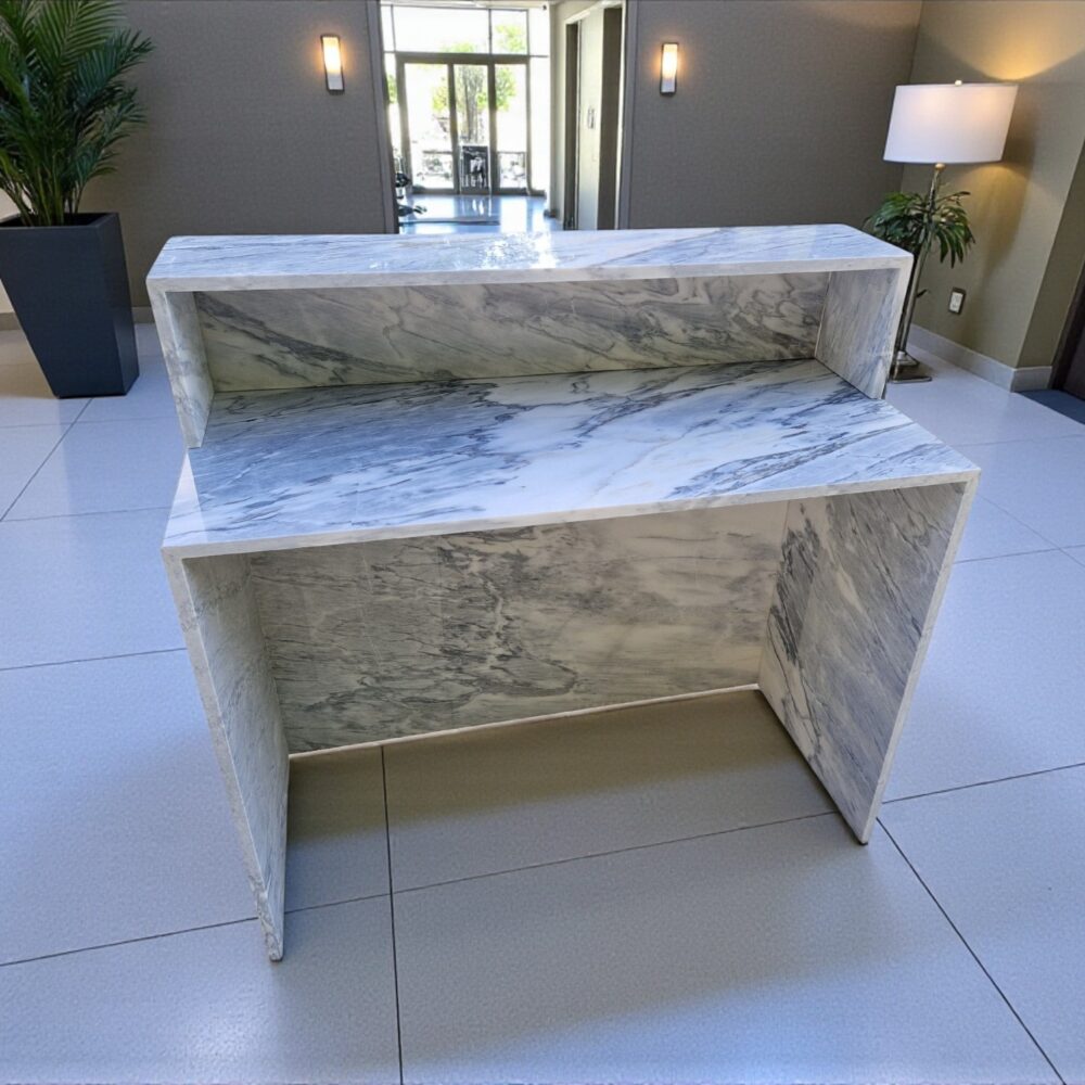 Lada recepcyjna z marmuru